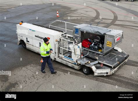 Aircraft loader / container baggage truck carrier vehicle / Ground Stock Photo: 77320736 - Alamy