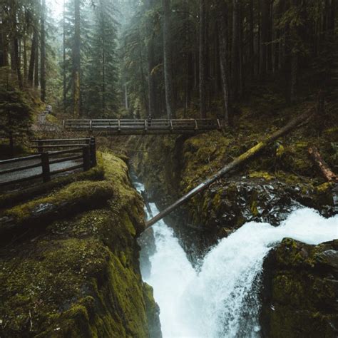 Top 10 Pacific Northwest Waterfalls - Art of Visuals