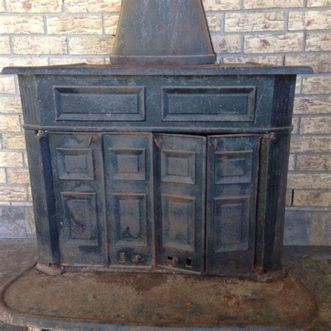 Franklin Wood Stove - Antique Fireplace Insert