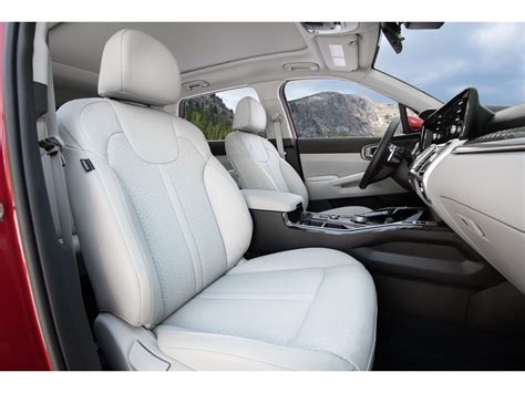 2025 Kia Sorento Hybrid: 102 Interior Photos | U.S. News