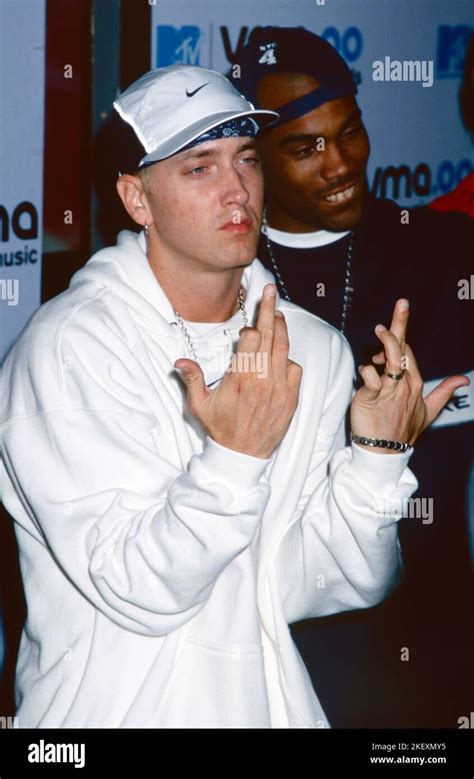 Eminem attends the MTV 2000 Video Music Awards at Radio City Music Hall ...