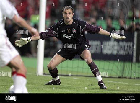 Dudek liverpool champions league final hi-res stock photography and ...