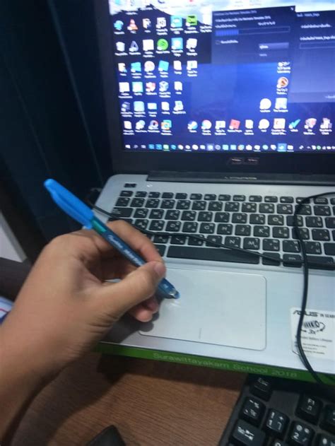 How to play osu! With cheap pen : r/osugame