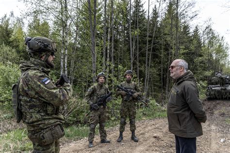 President of the Republic of Estonia visited Spring Storm Exercise ...