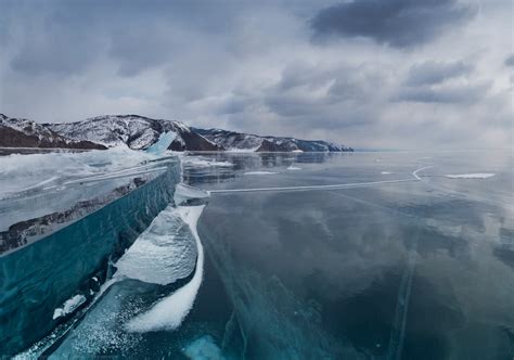 Breathtaking Photos of Frozen Lake Baikal in Siberia, Russia [23 Pics ...