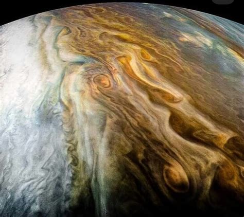 The surface of Jupiter. : r/spaceporn