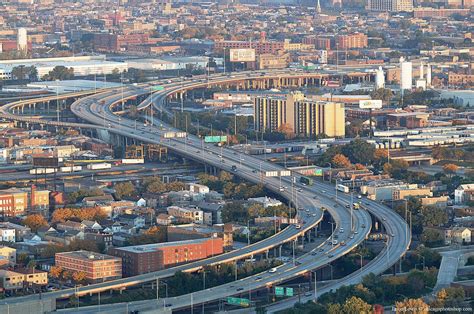 Dan Ryan Expressway Chicago IL [1758x1168][OC] : r/InfrastructurePorn