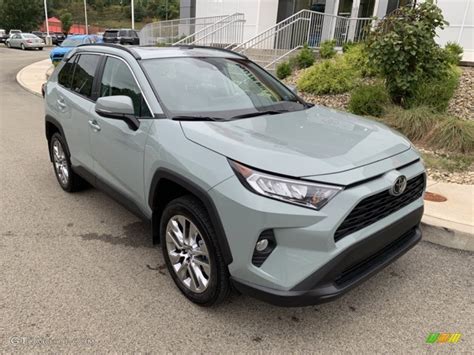 2019 Lunar Rock Toyota RAV4 XLE AWD #135314711 Photo #27 | GTCarLot.com - Car Color Galleries