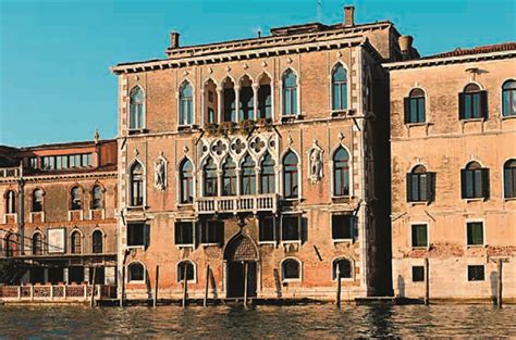 Travel: Palazzo Veneziano - Vogue.it