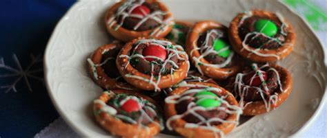 Chocolate Pretzel Wreaths - Land O' Frost