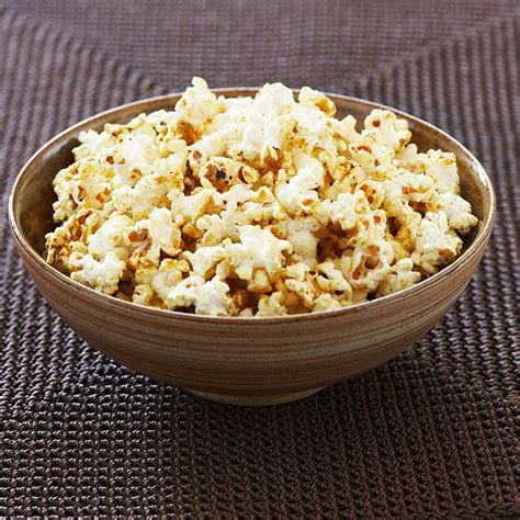 Low-Calorie Popcorn Recipes with Creative Toppings