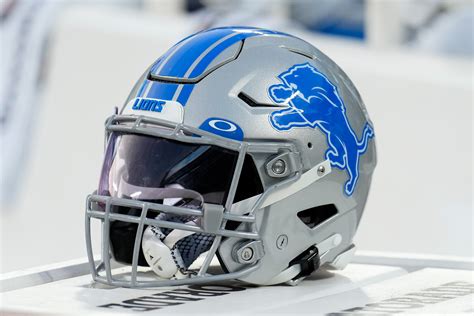 Detroit Lions mysteriously benching 2022 starter in Week 1 opener