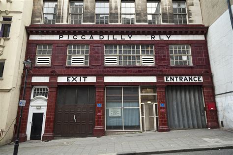 The Beautiful Abandoned Aldwych Tube Station - Abandoned Spaces