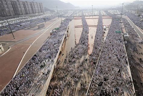 The last rite of hajj - World - DAWN.COM