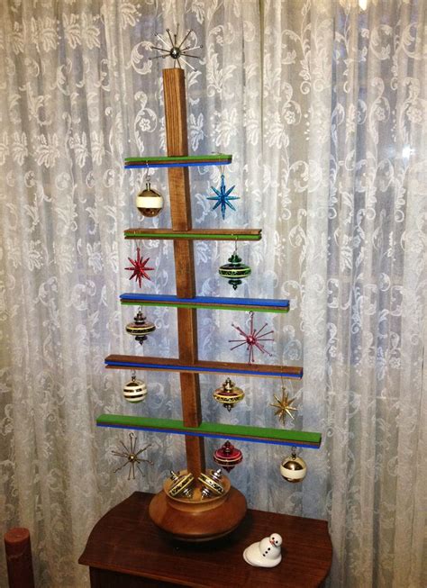 13 best Mid Century Modern #Christmas trees images on Pinterest | Merry ...