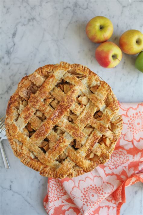 Lattice Top Apple Pie #BakeForGood + A BIG @KingArthurFlour Giveaway! • Hip Foodie Mom