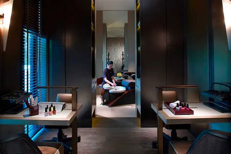 Mandarin Oriental, Singapore Hotel – Singapore – Spa Manicure and ...