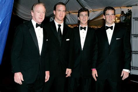 Spurred by "The Book of Manning," Archie Manning reluctantly embraces his legacy