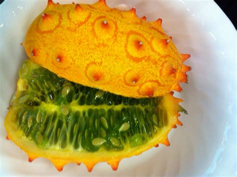 Scribblers and Smiles: Kiwano Fruit....