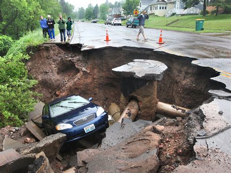 10 sinkhole facts that could save your life - CBS News