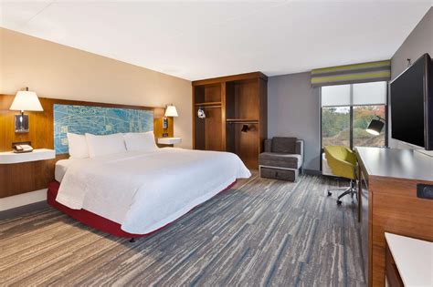 Hampton Inn Traverse City Hotel (Traverse City (MI)) - Deals, Photos & Reviews