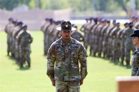 DVIDS - Images - Fort Sill graduation [Image 3 of 4]