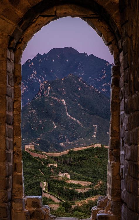 Spectacular view of the Jinshanling Great Wall sunrise in China ...