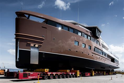 LA DATCHA is launched | superyachtdigest