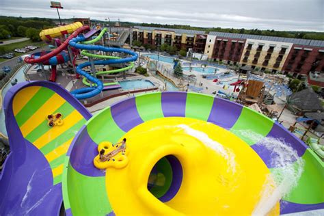 How did Wisconsin Dells become waterpark capital of world?