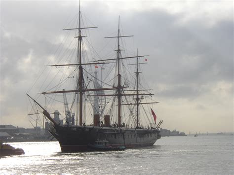 HMS Warrior 1860 | HMS Warrior under way to be drydocked in … | Flickr