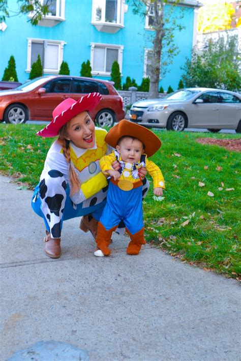 Mother and son matching costumes from Toy Story | Matching halloween ...