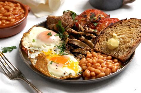 English Breakfast Recipe: How to Make a Traditional Full English