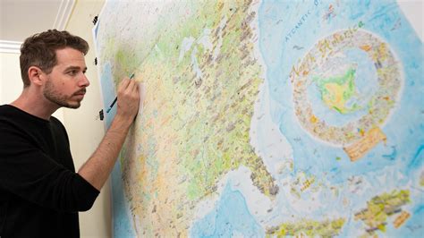 One Man's 5 Year Journey to Draw Enormous Map of North America