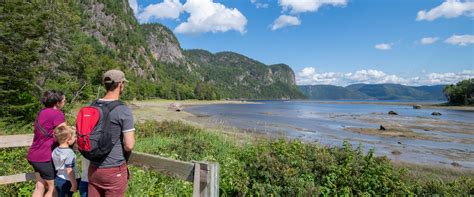 Walking in the Saguenay National Park - Réservez votre croisière / Book your shore excursions