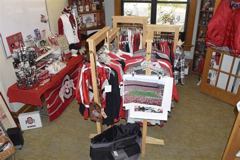 Buckeye Bargains: Volunteer-run thrift store raising money for women’s club scholarship gets a ...