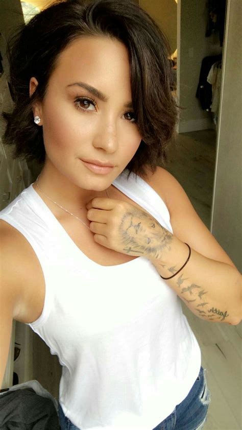 Amazing image by Dawn Gully | Demi lovato hair, Demi lovato short hair, Short hair styles