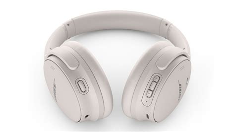 Bose QuietComfort 45 review: noise-cancelling kings | What Hi-Fi?