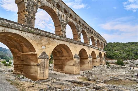 Pont du Gard Walking Trail, See the Masterpiece of Ancient Architecture ...