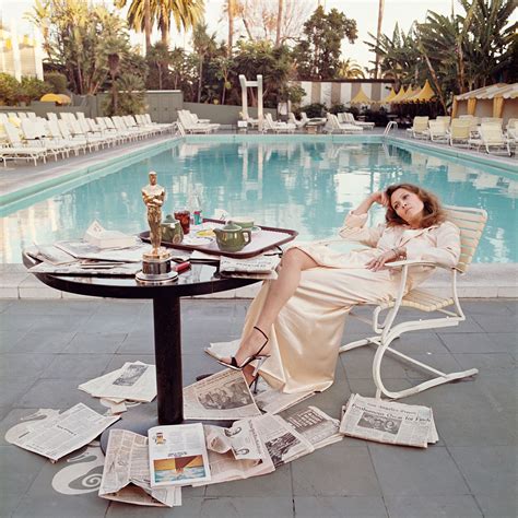 Why this morning-after portrait of Faye Dunaway became an iconic ...