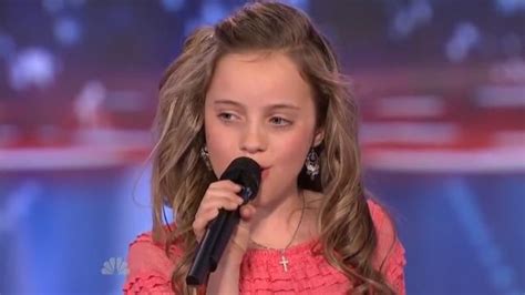 11-Year-Old Country Girl Starts Singing a Super Hit. Seconds Later Her ...