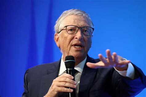 Bill Gates se décrit comme un utilisateur « démodé ». (Reuters ...