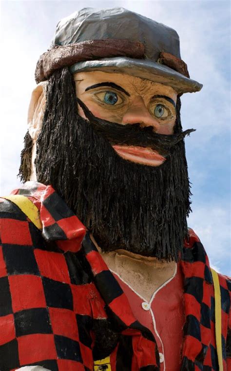 Paul Bunyan Statue - Amazing America