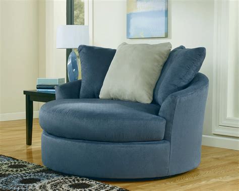 Small Living Room Chair Swivel Chairs Living Room Furniture For Small Spaces