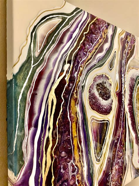 Geode Wall Art: Resin Geode Art l Amethyst Geode Resin | Etsy