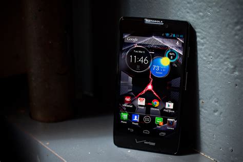 Review: Motorola Droid Razr Maxx HD Android Phone for Verizon