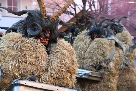 Where to See A Krampus Parade in Germany (Krampuslauf and Perchtenlauf ...