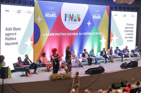 Governo Federal lança Política Nacional Aldir Blanc com repasse de R$ 15 bilhões para a cultura ...