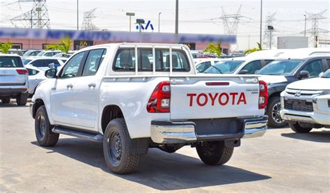 New Toyota Hilux SR5 2.4 L 2023 for sale in Dubai - 616389