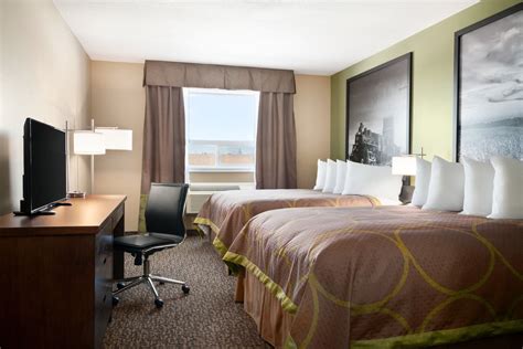 Super 8 by Wyndham Regina | Regina, SK Hotels