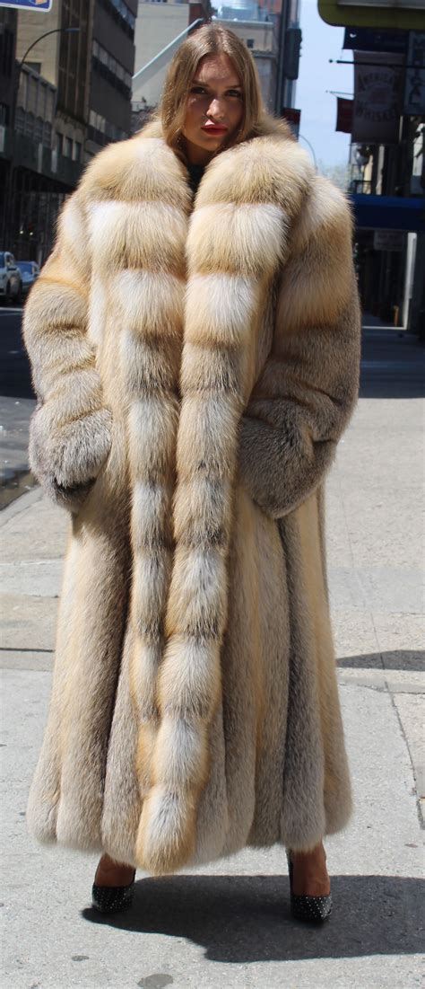 Full Length Golden Island Fox Coat 53566 | Fox coat, Fur coat, Fox fur coat